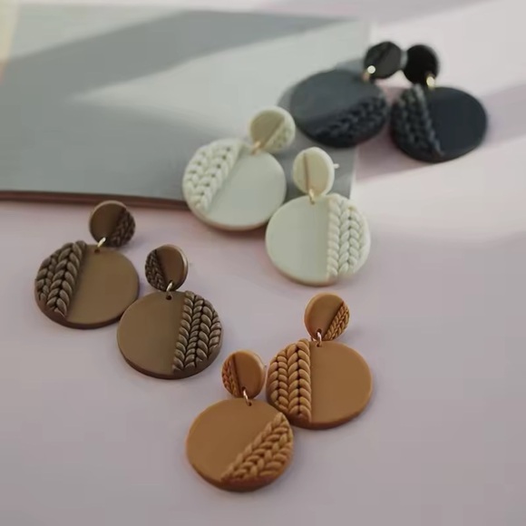 4-Pair Knit Two-Tier Dangle Stud - Handmade Earrings - Picture 4 of 6